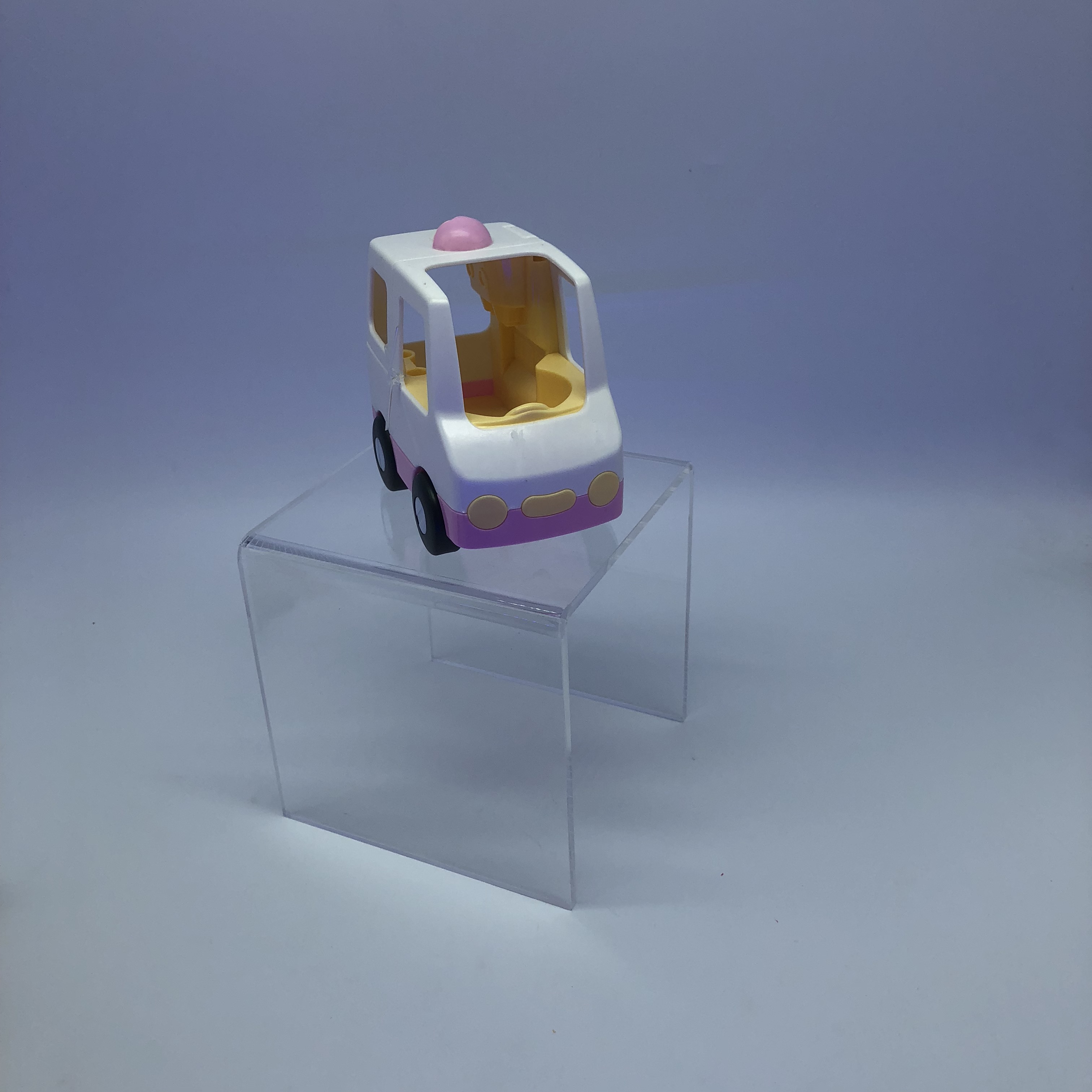 riser stand for toy (6).JPG